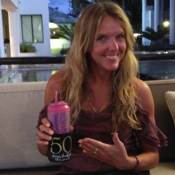 Meet your Posher, Colleen - Picture 3 of 12